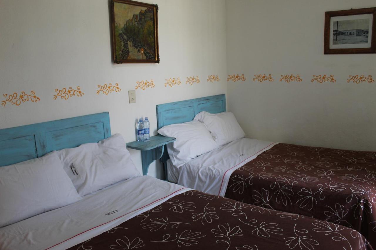 Hotel Posada Chamacuero Comonfort Екстер'єр фото