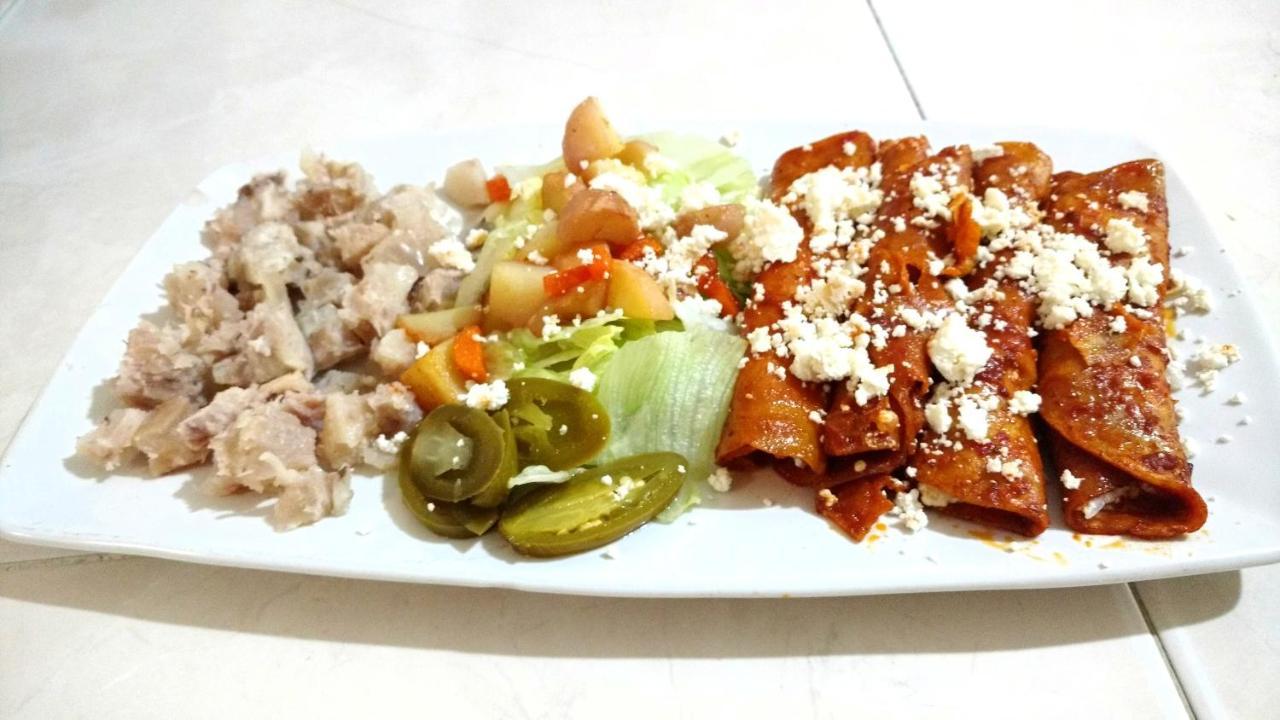 Hotel Posada Chamacuero Comonfort Екстер'єр фото