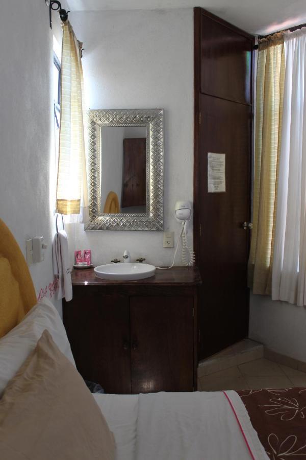Hotel Posada Chamacuero Comonfort Екстер'єр фото